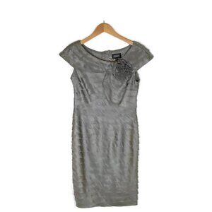 Adrianna Papell Size 4 Tiered Ruffle Cocktail Formal Dress Lined Silver Gray